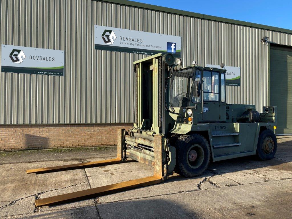 military vehicles for sale - Valmet 1612 4x4 16 Ton Forklift