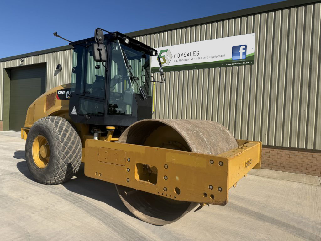 Caterpillar CS66B Compactor Roller - Govsales of ex military vehicles for sale, mod surplus