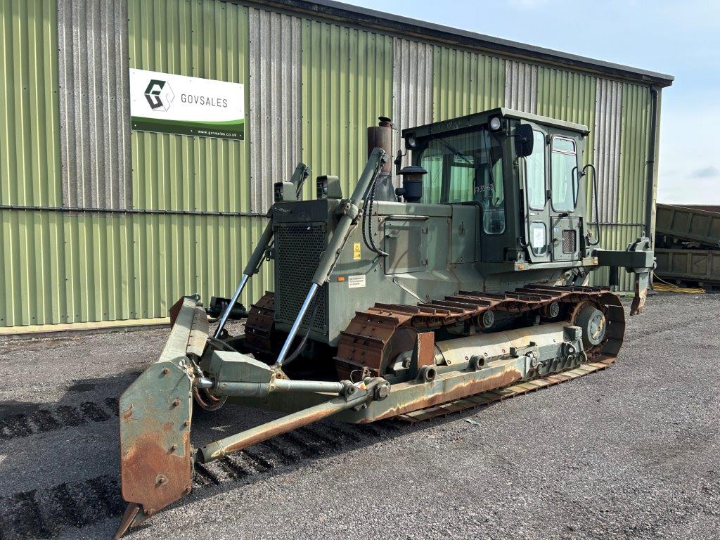 military vehicles for sale - Hanomag D680E Dozer with Ripper