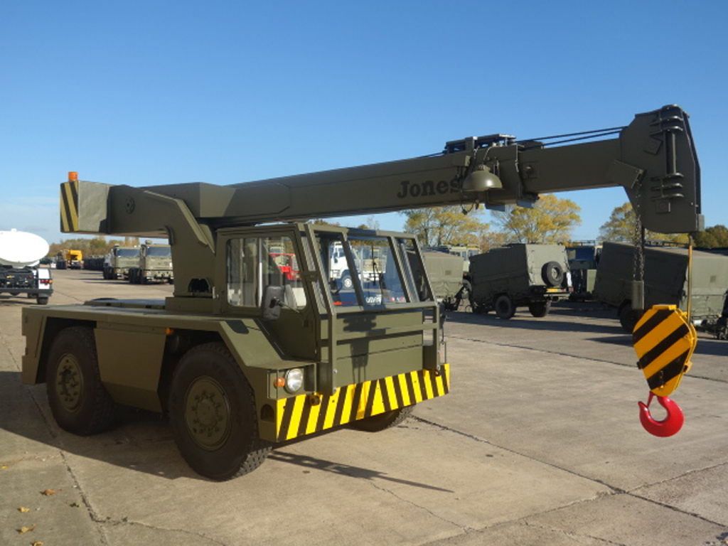 Jones IF8M Crane - Govsales of ex military vehicles for sale, mod surplus